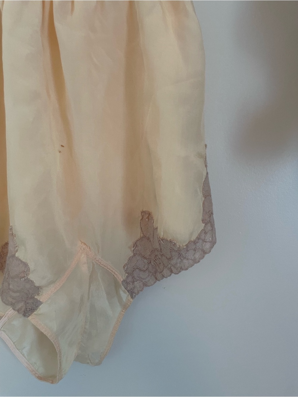 Silky Peach Lace Trim Women's Tap Pants French Knickers 1930s Bridal Trousseau S - Picture 13 of 13